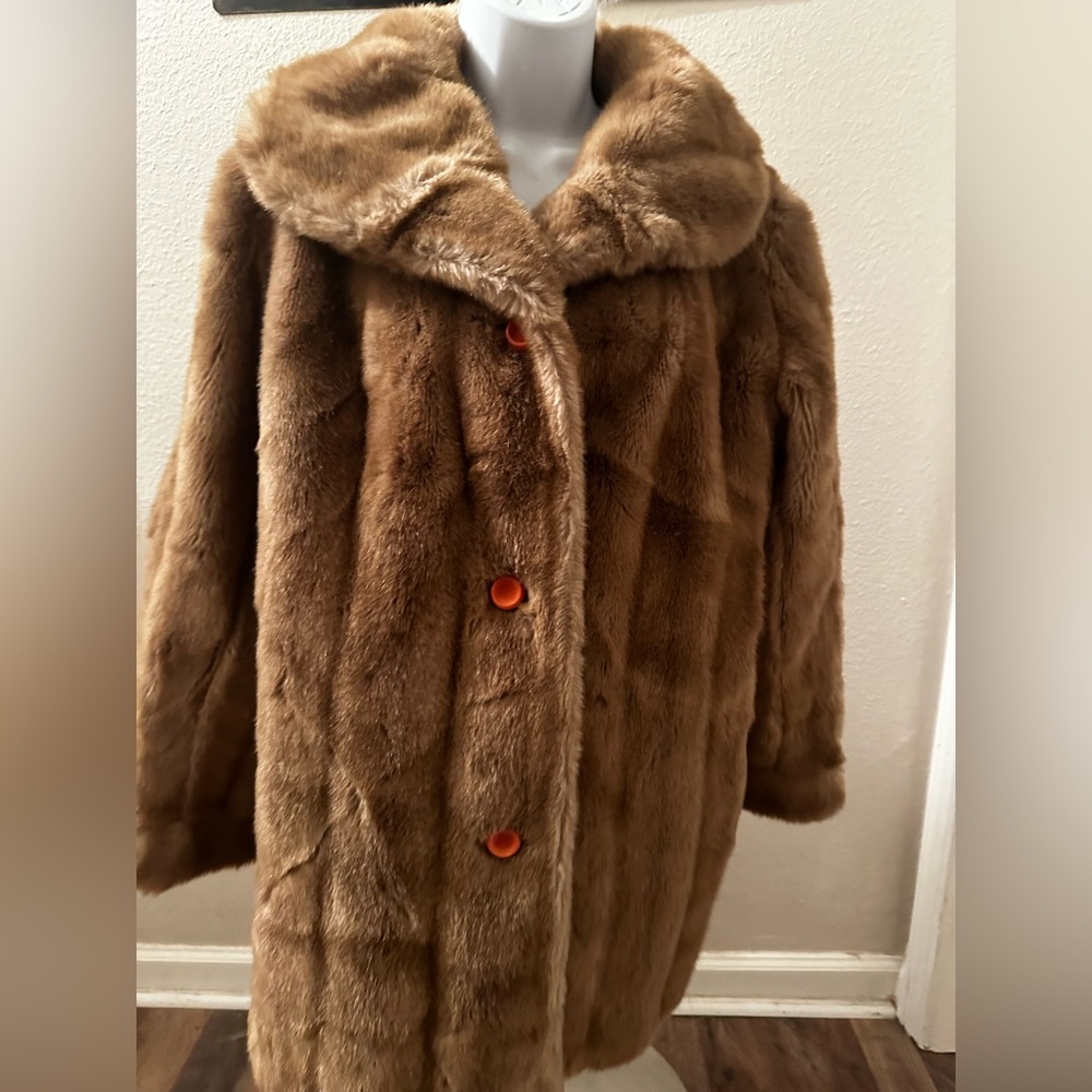 Dubrowsky & Joseph vintage faux fur coat
